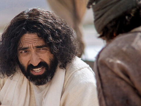 Isus îl întreabă pe Petru de trei ori dacă îl iubește, și de fiecare dată îl roagă să aibă grijă de oile Sale. (Ioan 21:15-25) – Imagine 6