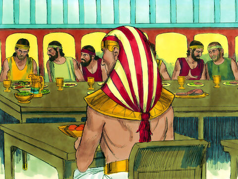 I-a aşezat pe fraţi la masă, conform vârstei lor, de la cel mai bătrân până la cel mai tânăr. Iosif a mâncat la altă masă. Beniamin a primit o porţie de cinci ori mai mare decât ceilalţi. Atunci fraţii au mâncat, şi au băut împreună. – Imagine 5